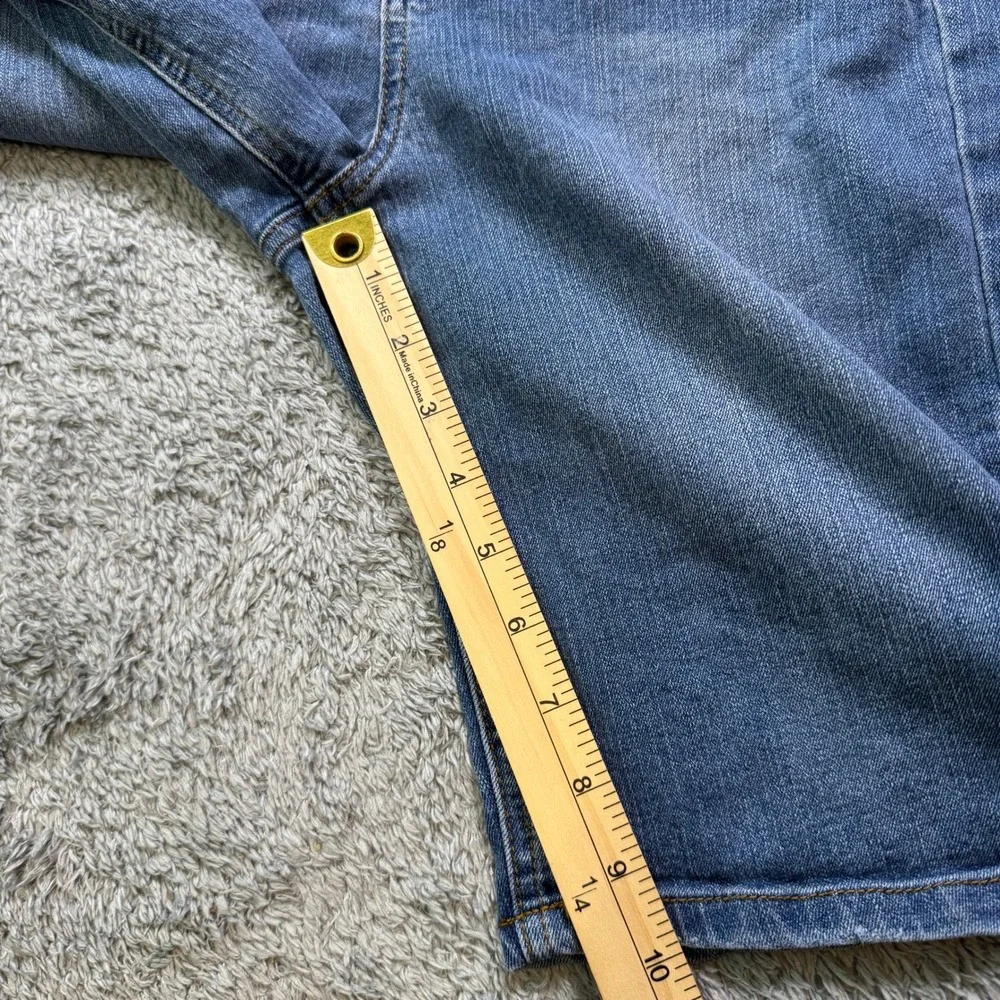Nine West Womens High Rise Bermuda Denim Shorts 6 Blue Stretch Jean